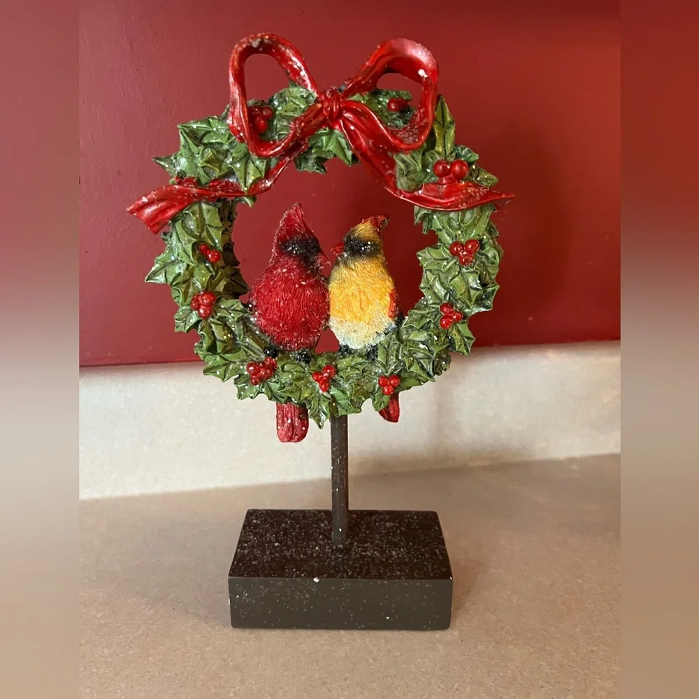QVC Festive Cardinal Wreath Decoration